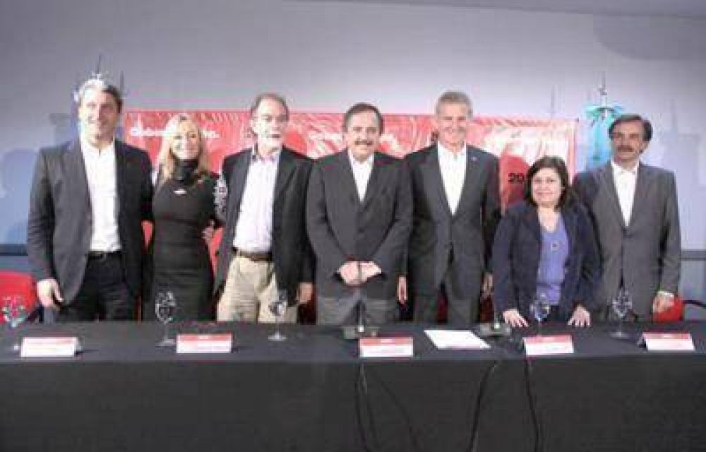  Pepe Scioli, (senadores) y Bazze (diputados) ser�n los candidatos en primer t�rmino de la f�rmula Alfons�n-De Narv�ez