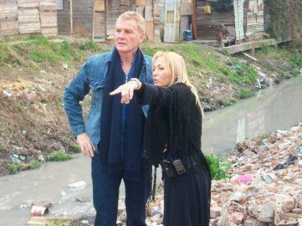La candidata a vicegobernadora de Francisco de Narv�ez, M�nica L�pez: �Otra licenciada trucha?