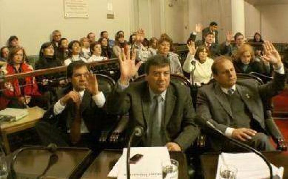 Se volvi� a la antigua conformaci�n de la Junta Electoral