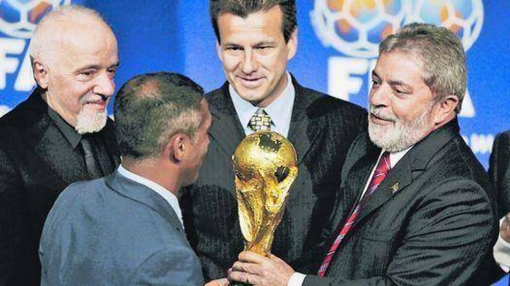 La oposici�n de Brasil advierte que el Mundial puede naufragar