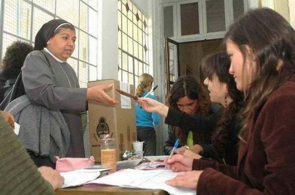 Se votar� en 84 municipios y comunas del interior el domingo