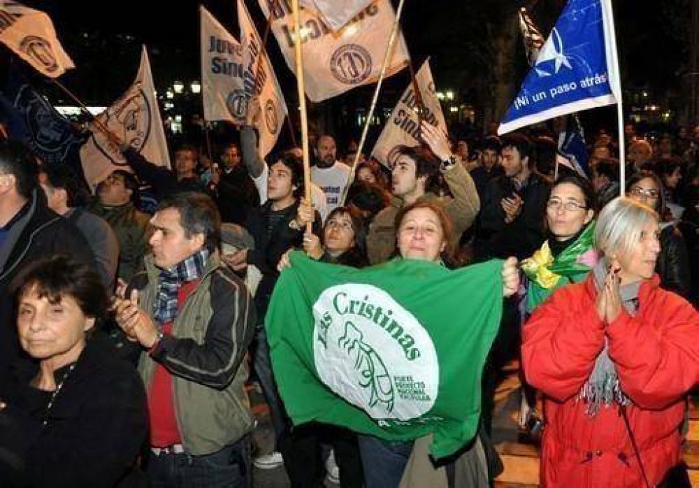 Marcha de apoyo en C�rdoba a Hebe de Bonafini
