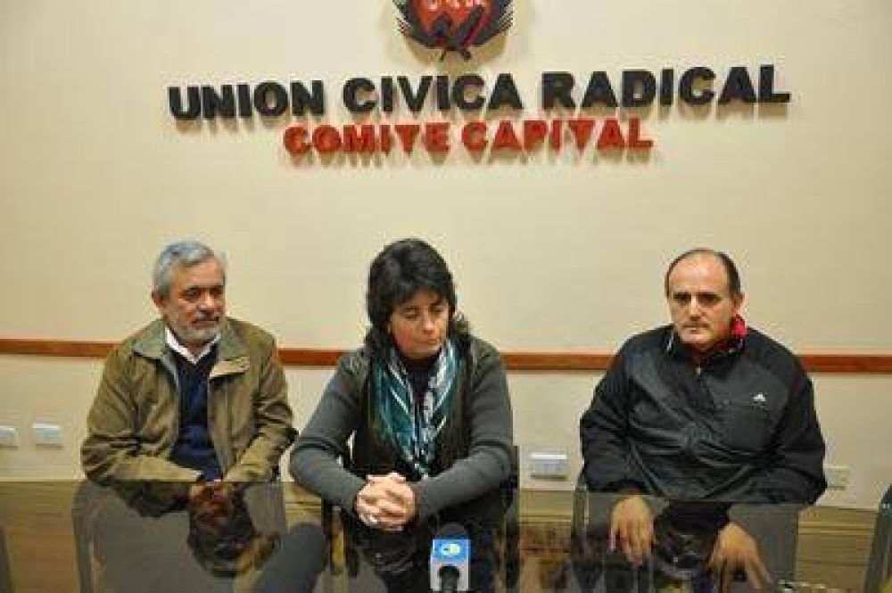 Josefina D�az present� su lista