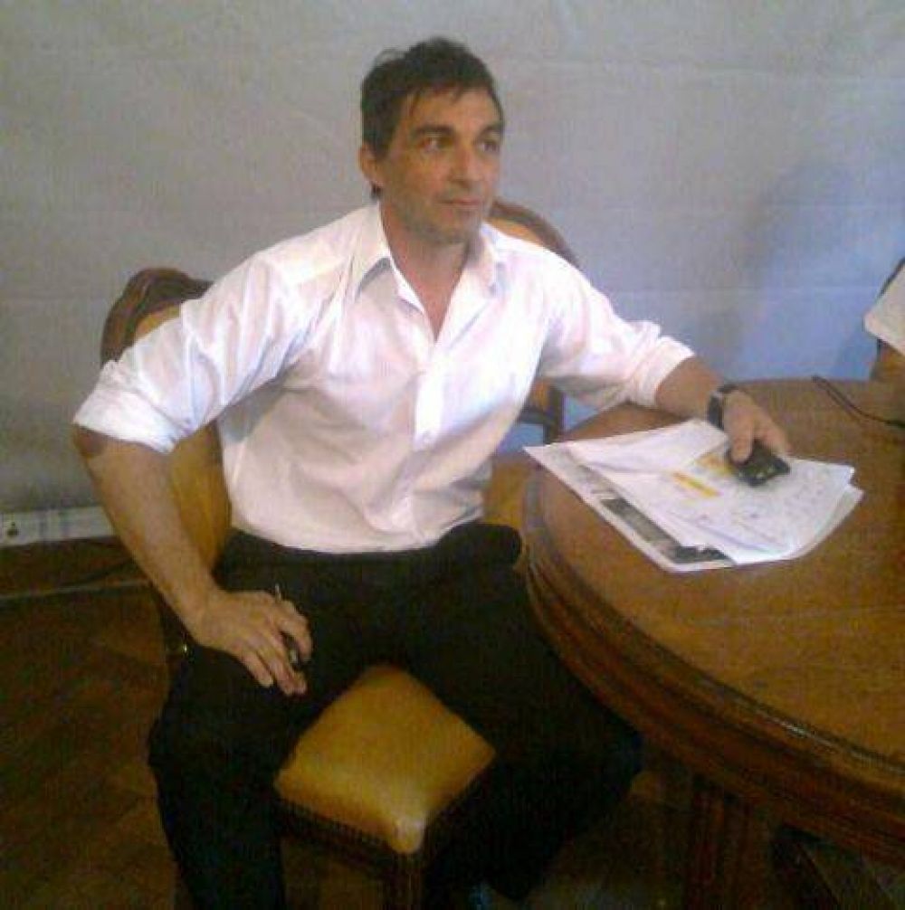 Spadone intendente, Delloso concejal