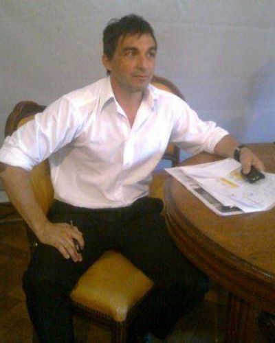 Spadone intendente, Delloso concejal