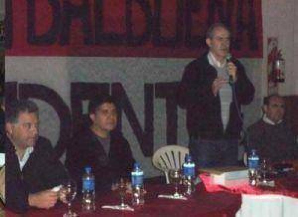 �La mentira y sembrar el miedo es la esencia del gobierno�, afirma Nikisch