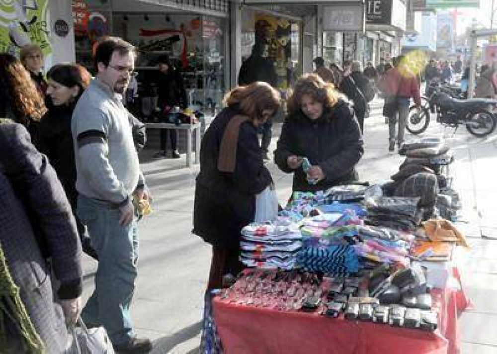 Avanzan los intentos de controlar la venta ambulante en pleno centro