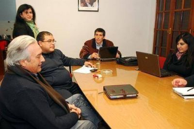 Desde el gobierno aclararon que brizuela no se inclinar� por ning�n candidato en esta primera etapa