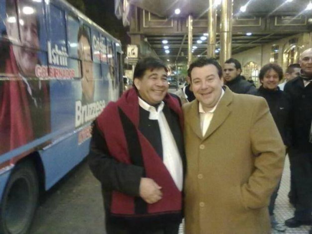Ricardo Bruzzese le jugar� la interna a Fernando Espinoza
