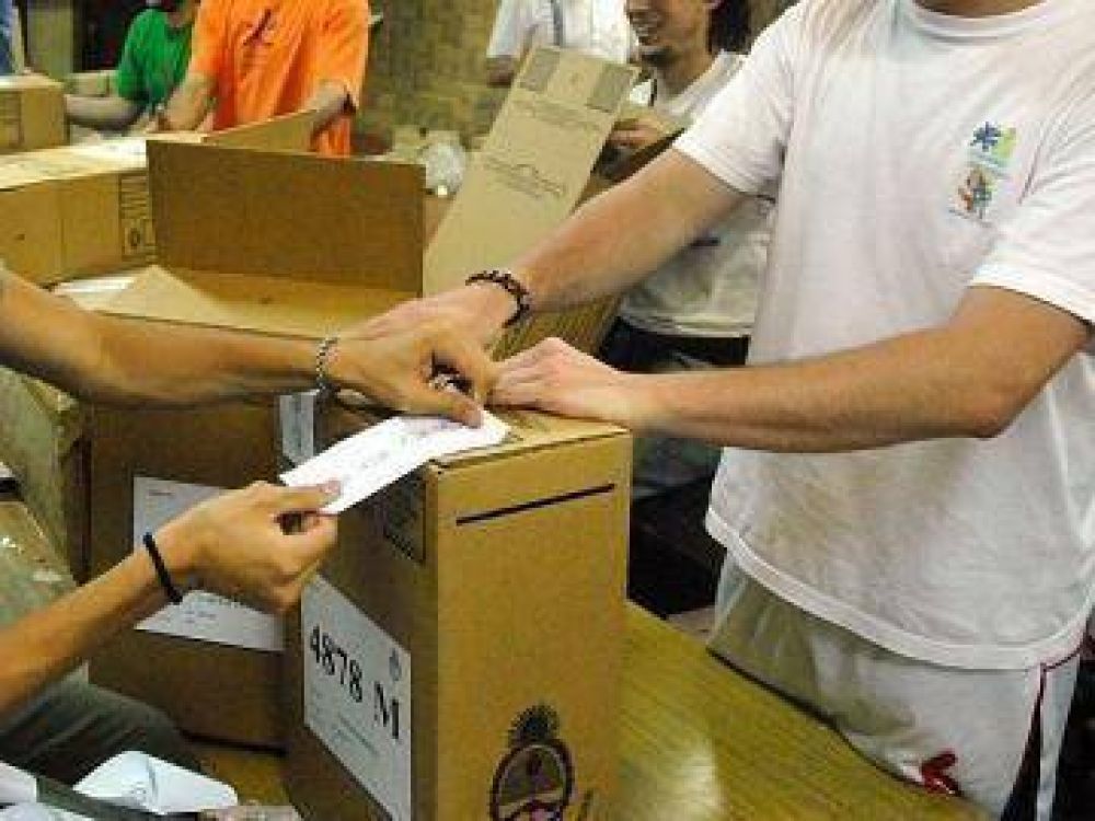 Inscribieron candidatos a diputados nacionales para las primarias de agosto