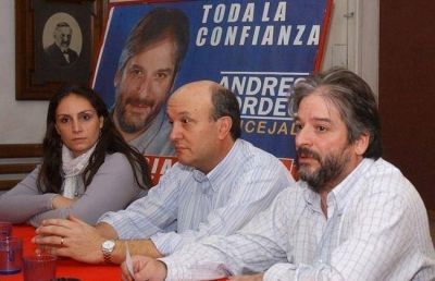 Socialismo Marplatense: Cordeu sum� a otras fuerzas locales a su proyecto