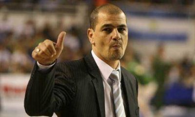 Sergio Hern�ndez seguir� dos temporadas m�s en Pe�arol