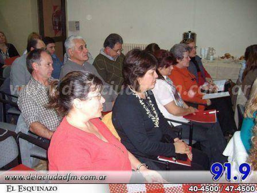 Graciela Trotta encabeza la lista de concejales de la Uni�n Celeste y Blanco 