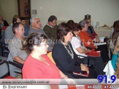 Graciela Trotta encabeza la lista de concejales de la Uni�n Celeste y Blanco 