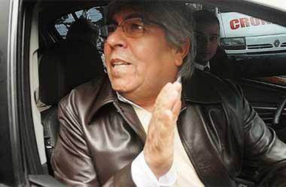 Reclaman a la Corte que "intervenga" en causa en que investigan a Moyano