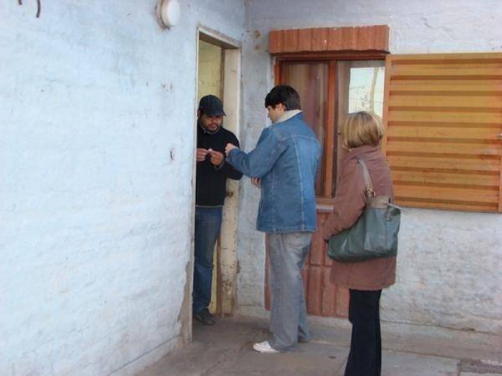 Coco Vieta recorri� el Barrio Julio A. Roca