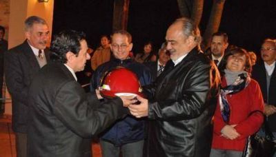 Inauguran obras en la sede del Cuerpo de Bomberos de Santa Ana