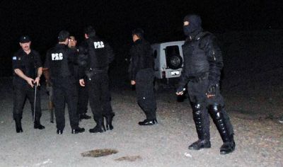 La Infanter�a desaloj� la ruta provincial N� 12 cortada por desocupados
