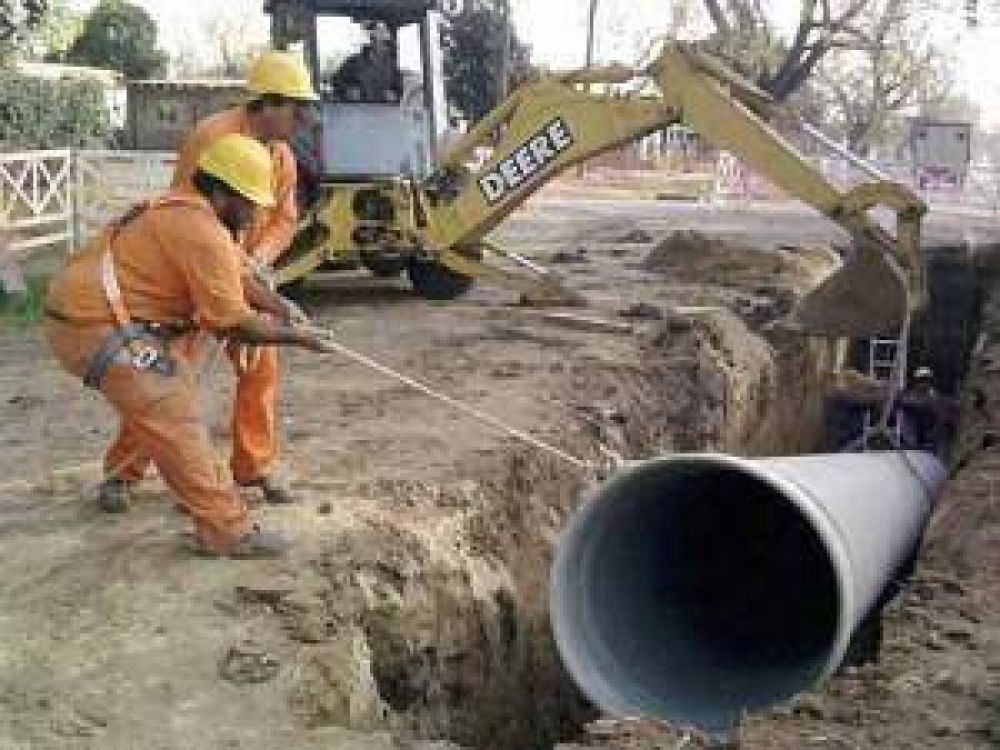 La ampliaci�n de la red de agua potable llegar� a 200 mil vecinos
