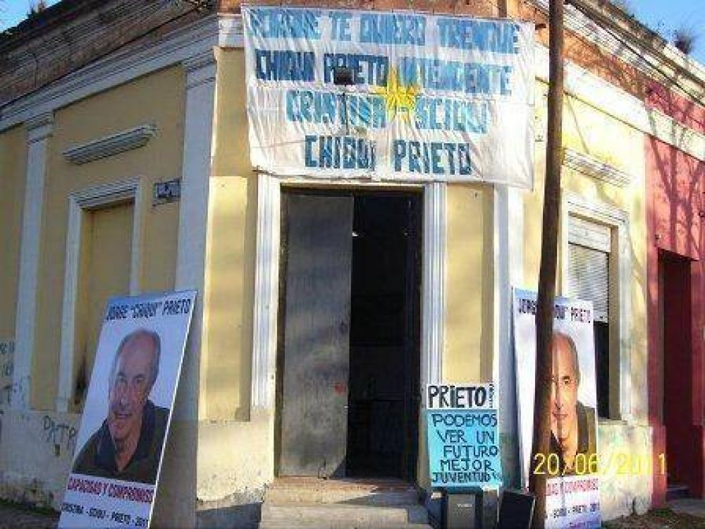 El sector de Prieto difundi� un comunicado dur�simo contra Feito