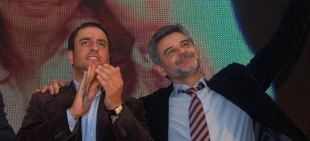 Filmus intenta reencauzar la campa�a y enfrenta los recelos de La C�mpora