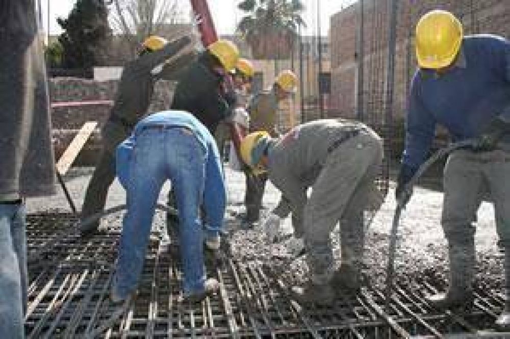 Cooperativas de trabajo har�n 83 viviendas	