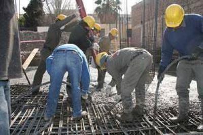 Cooperativas de trabajo har�n 83 viviendas	