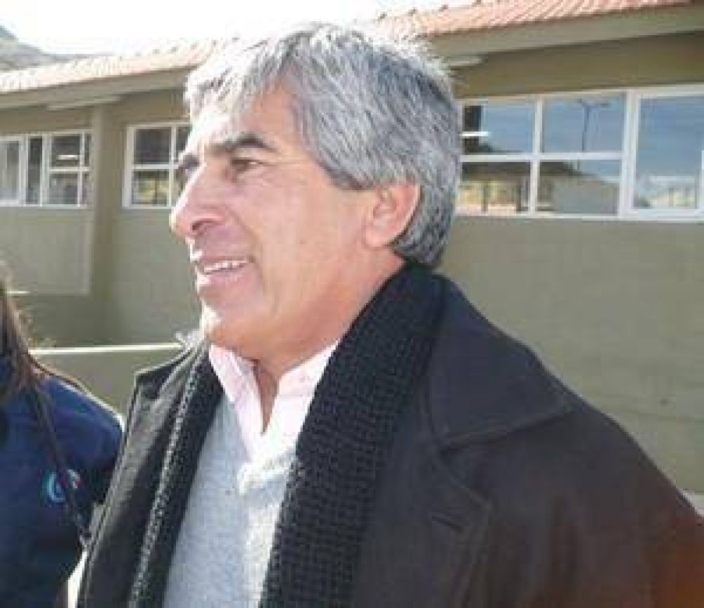 Tras intensas tareas de reparaci�n, se restaur� el servicio de agua potable en el sudoeste de la ciudad