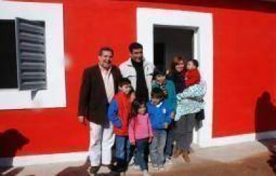 El programa Erradicaci�n de Ranchos �tiene un prestigio de nivel nacional�