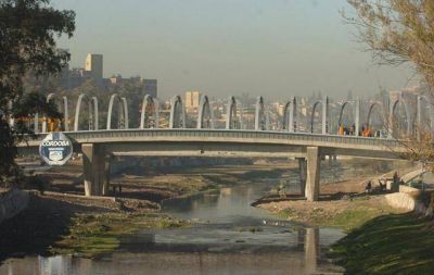Inauguraron los puentes que unen el centro de C�rdoba con los barrios General Paz y Juniors