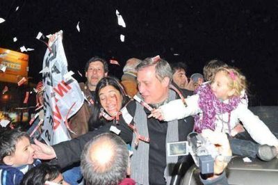 Avil�s: �Hace meses que la sociedad de Carlos Paz ped�a un cambio de modelo�