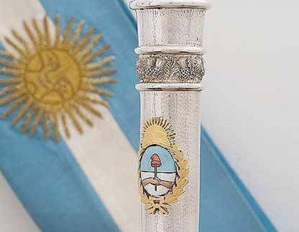 LUJ�N - EL BASTON DE MANDO EN LAS MANOS DE TODOS LOS ARGENTINOS