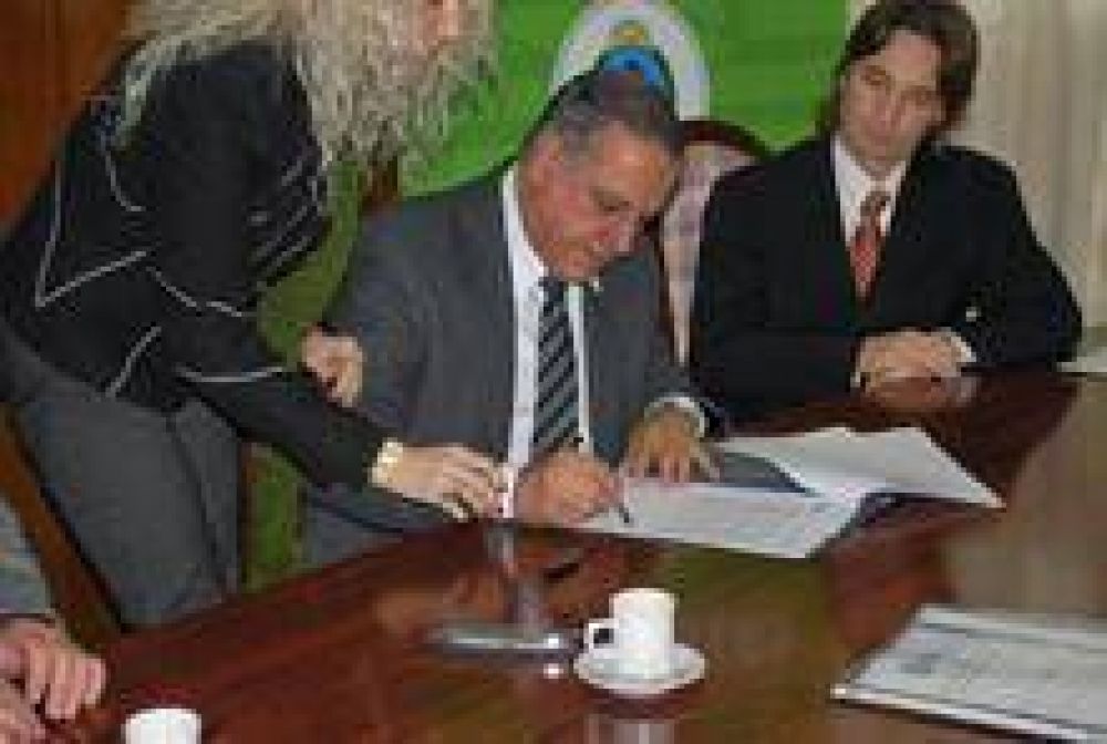 Licitaron la construcci�n del puente sobre el r�o Aguapey