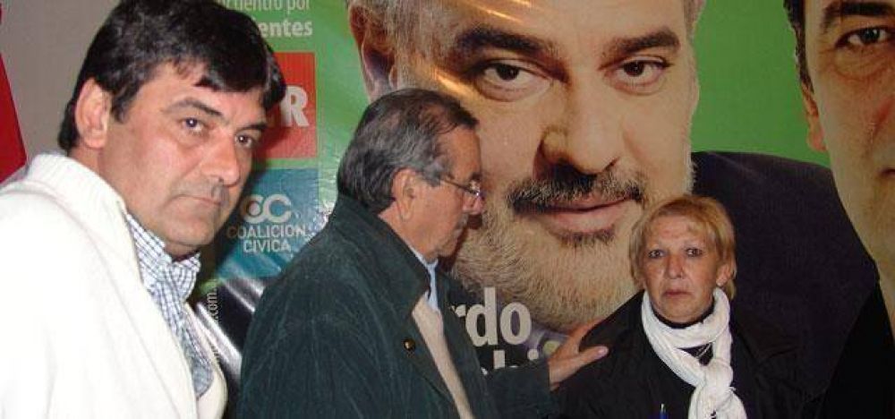 Ituzaingo: Eduardo Burna reuni� a m�s de 100 dirigentes correntinos de cara a la interna radical