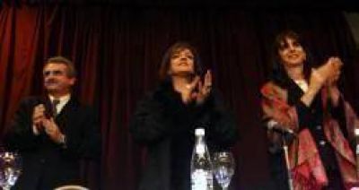 Garr� defendi� las pol�ticas de seguridad y le dio su apoyo a Rossi