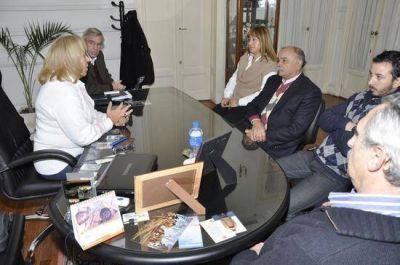 La Intendente Giroldi recibi� a las nuevas autoridades de la Uni�n Industrial de Campana
