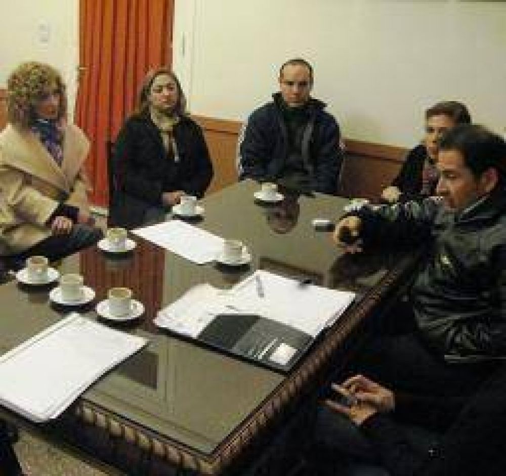 El gobierno refut� las graves denuncias realizadas por AMP