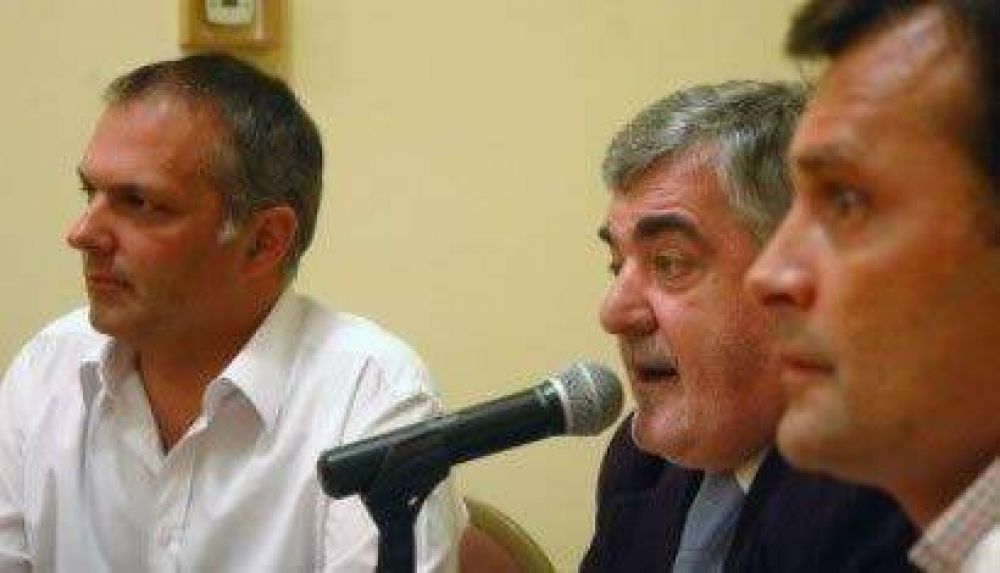 Das Neves ataco a Buzzi y dijo que se compro el discurso de Cristina