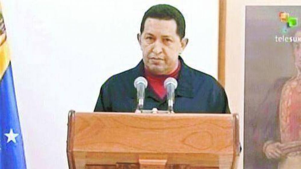 Ch�vez revel� por cadena nacional que tiene c�ncer y lucha contra la enfermedad