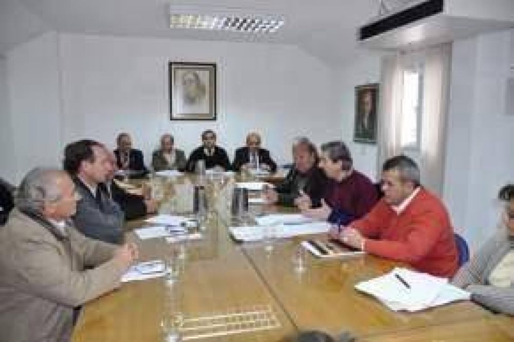 Los Legisladores recibieron a Consejeros y Regantes de Hidr�ulica