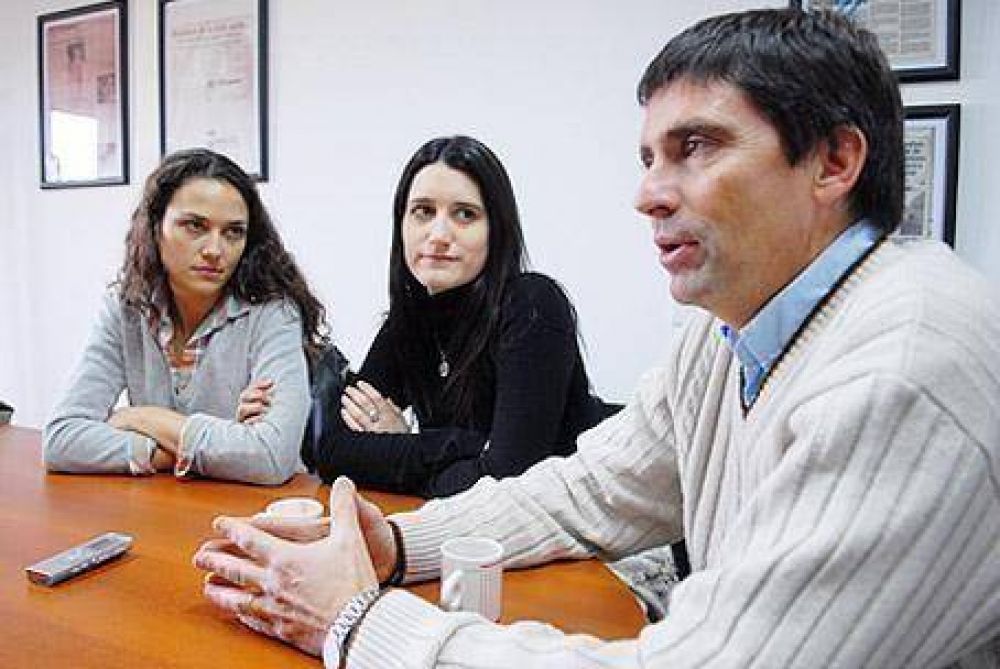 La agenda joven de De Narv�ez hace escala local