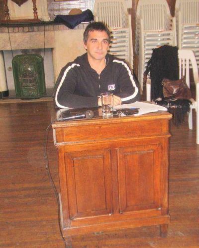 La noche de la banca solitaria