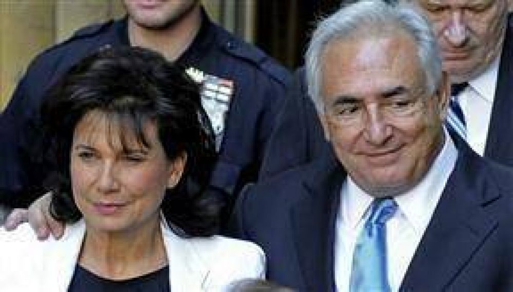 Sorpresa mundial, Strauss-Kahn libre