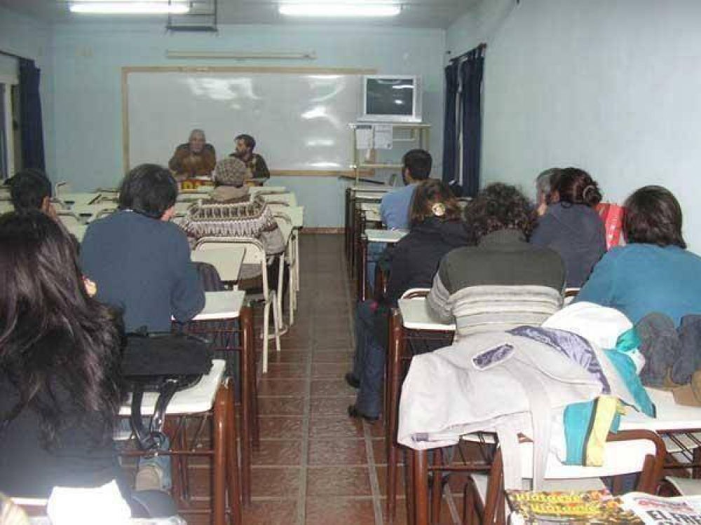 Acto del Frente de Izquierda en Tandil 