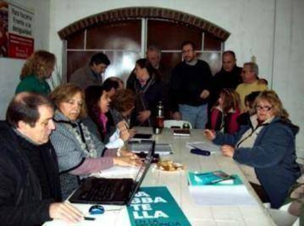 Nuevo Encuentro inaugur� su nuevo local en Belgrano 655  
