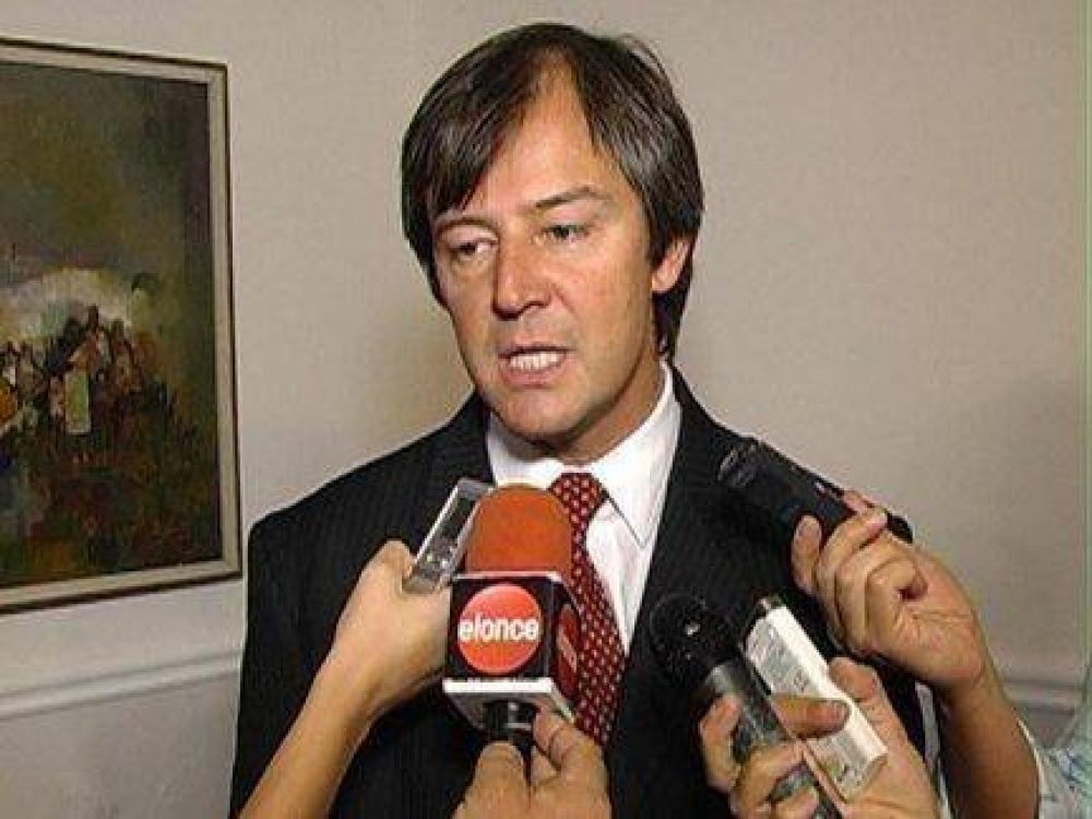 Bahl: "Benedetti habla como en 2009, cuando defraud� a todos los entrerrianos que lo votaron"