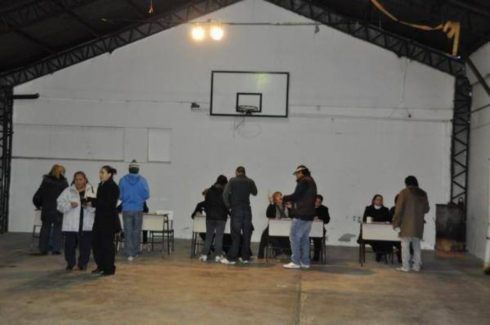 Hubo muchas menos justificaciones, por la no emisi�n del voto, que en la anterior elecci�n