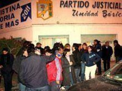 �Vamos a transformar Conesa� prometi� Alejandra M�s, candidata del FpV
