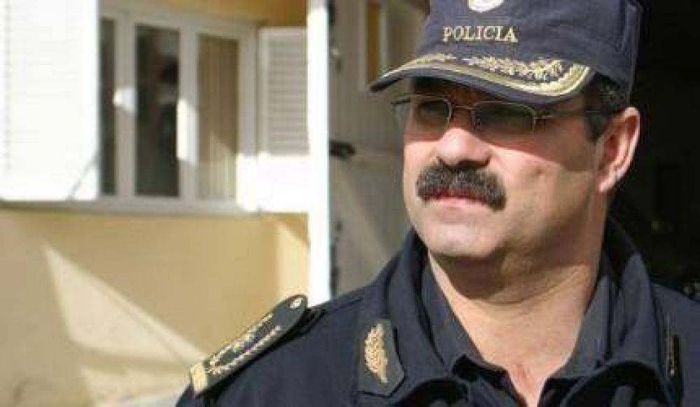 Difunden antecedentes de ex polic�as candidatos