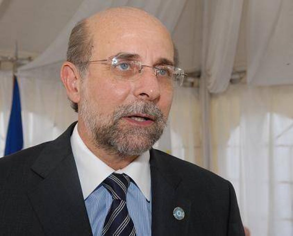 "La Universidad no es un objeto a conquistar desde la pol�tica"